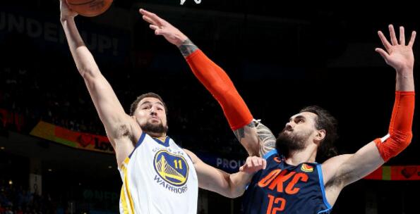克莱-汤普森:很久没有隔扣了,所以这感觉真的不错 NBA新闻 克莱-汤普森:很久没有隔扣了,所以这感觉真的不错 NBA新闻