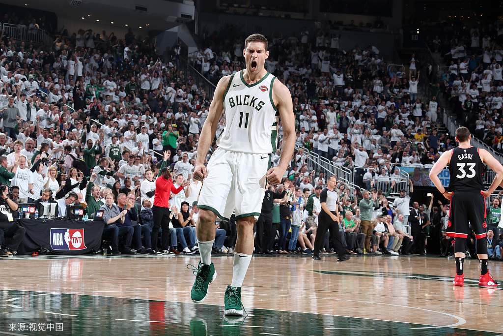 神兵天降!季后赛得分新高,大洛佩斯爆砍29+11集锦 NBA新闻 神兵天降!季后赛得分新高,大洛佩斯爆砍29+11集锦 NBA新闻