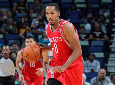 火箭裁掉利文斯顿,15人大名单正式出炉