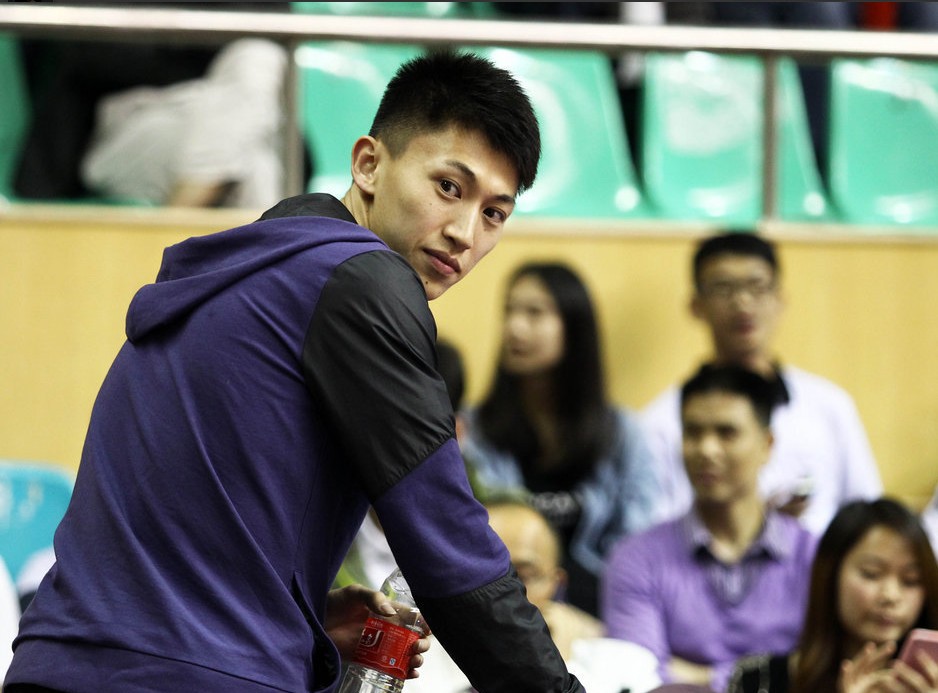 据广东电视台体育频道记者关-辛.