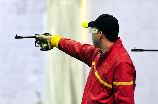 中国年轻射击手:枪响才见早熟