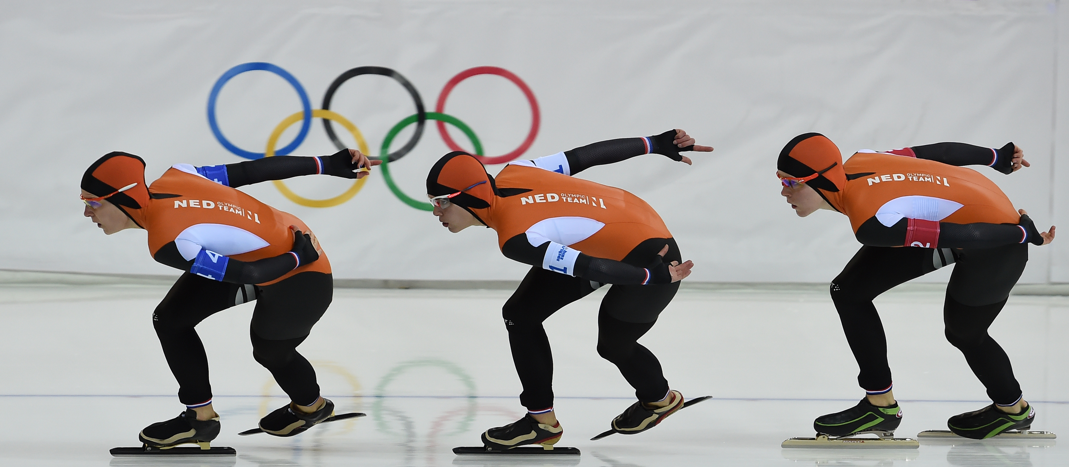 俄罗斯奥运队花滑女单“套娃三人组”……|俄罗斯|花样滑冰|奥运_新浪新闻