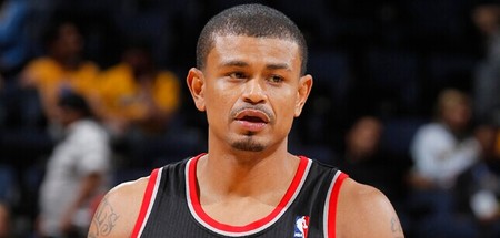 [流言板]厄尔-沃特森现身马刺队训练场