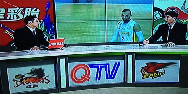 张冠李戴!青岛电视台搞错江苏同曦队标_虎扑C