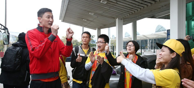 广东主教练杜锋赴新疆选潜力球员