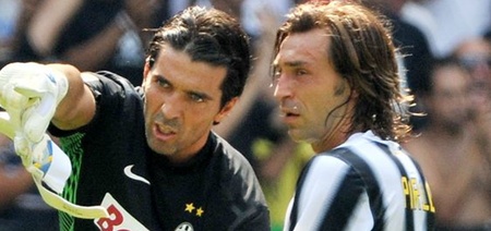 [流言板]布冯深情告别皮尔洛:感谢你朋友