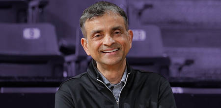 根据nba官网记者scotthoward-cooper报道,杰森-莱维恩(jasonlevien)将