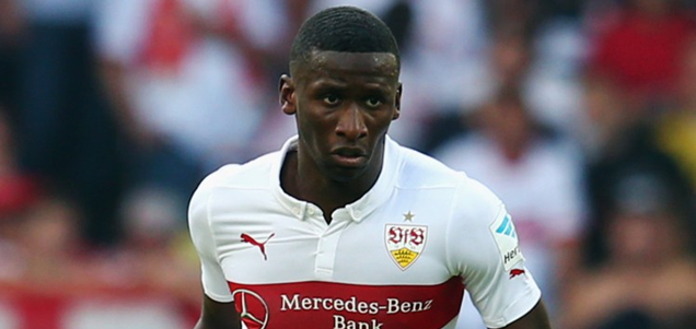 德国后卫吕迪格已经飞抵意大利,他将于明天接受罗马方面的体检.