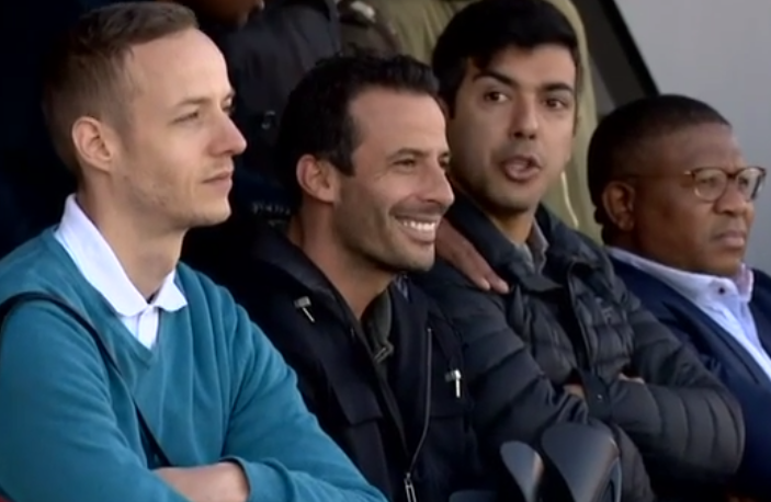 探望老队友,久利造访巴萨训练基地_虎扑国际足