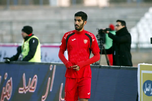 外媒:贵州65万美元报价伊朗国脚后卫安萨里