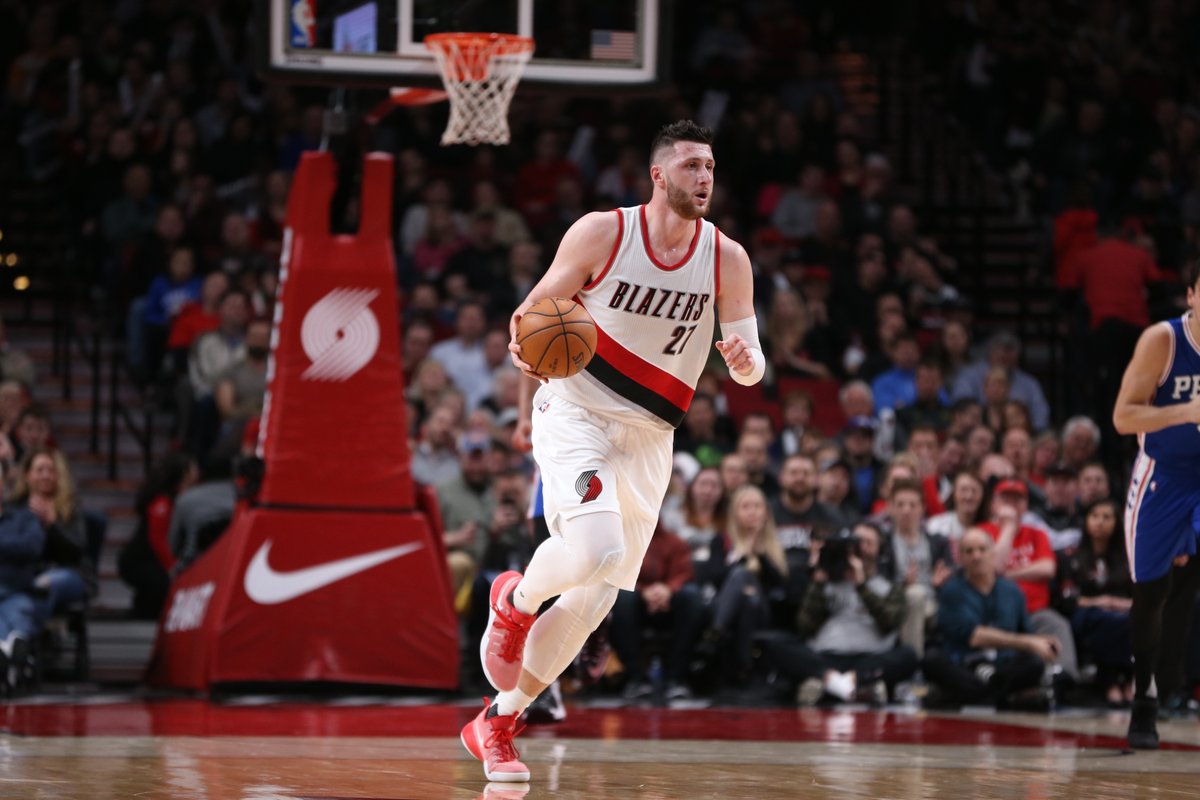 在今日开拓者主场对阵76人的比赛中,开拓者球员优素福-努尔基奇已经