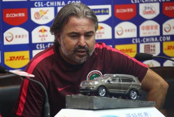 亚森:临门一脚做得不好,重庆踢得保守没有足够