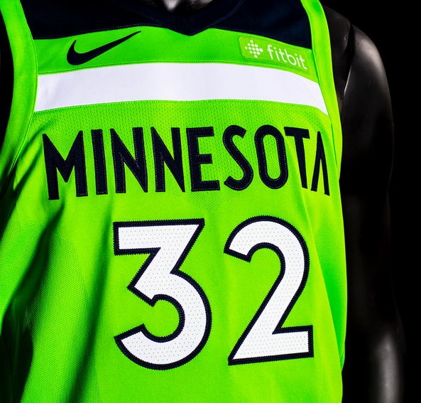 森林狼官方描述新球衣:北极光在明尼苏达州闪耀