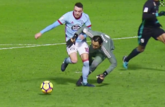 GIF：纳瓦斯送点，阿斯帕斯主罚被扑出