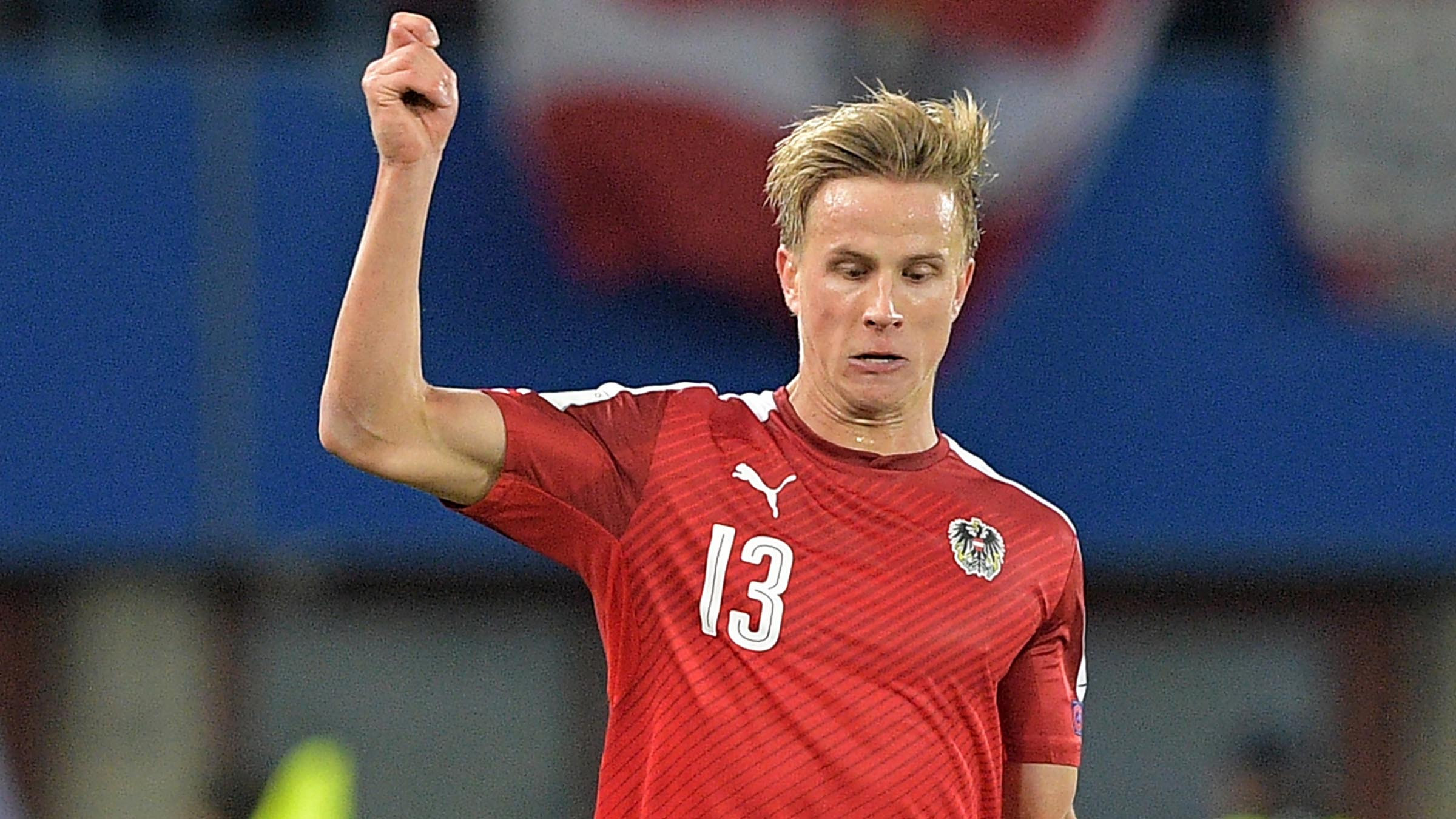 官方：斯托克城签下喀山红宝石右后卫鲍尔