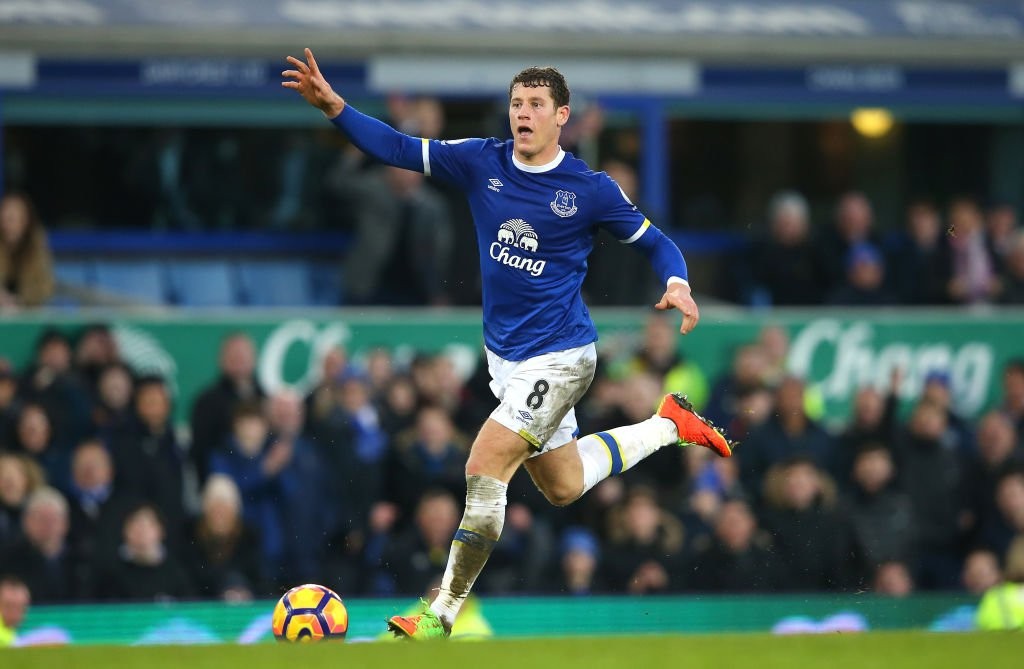 亨利：孔蒂是个好教练，巴克利终将比肩兰帕德