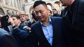 韩力抵达米兰，商谈俱乐部债务再融资事宜