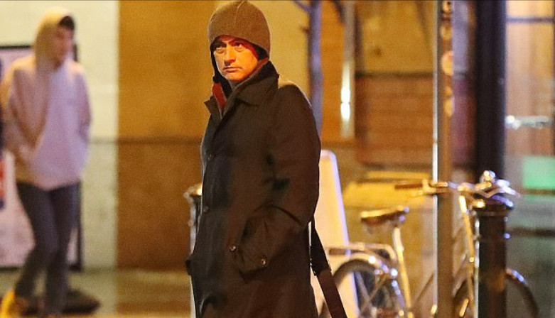 续约完成后，穆帅前往马塔蜀黍餐厅用餐