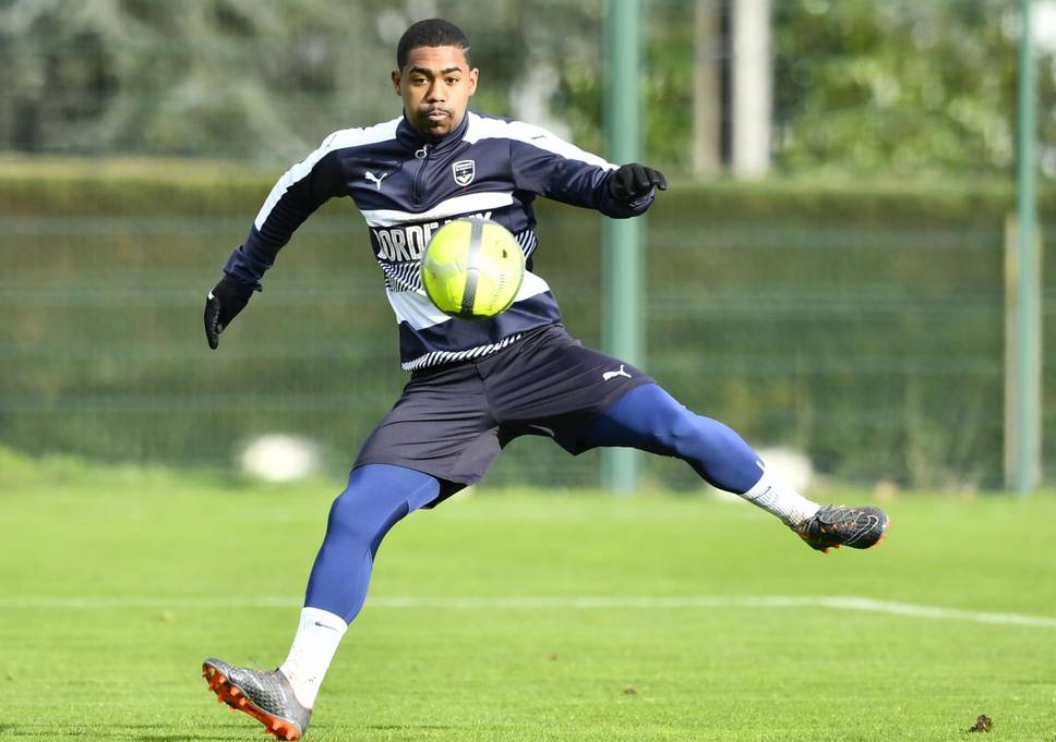 伦敦晚旗报：<a href=https://www.310bf.com/tags-%E9%98%BF%E6%A3%AE%E7%BA%B3-0.html target=_blank class=infotextkey>阿森纳</a>将重启马尔科姆转会，奥布拉克也将成为目标