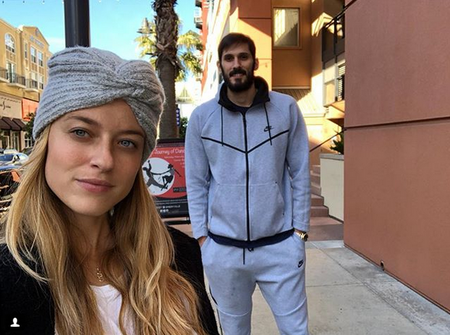 卡斯比晒合影祝妻子生日快乐 http://lite.hupu.com/s?