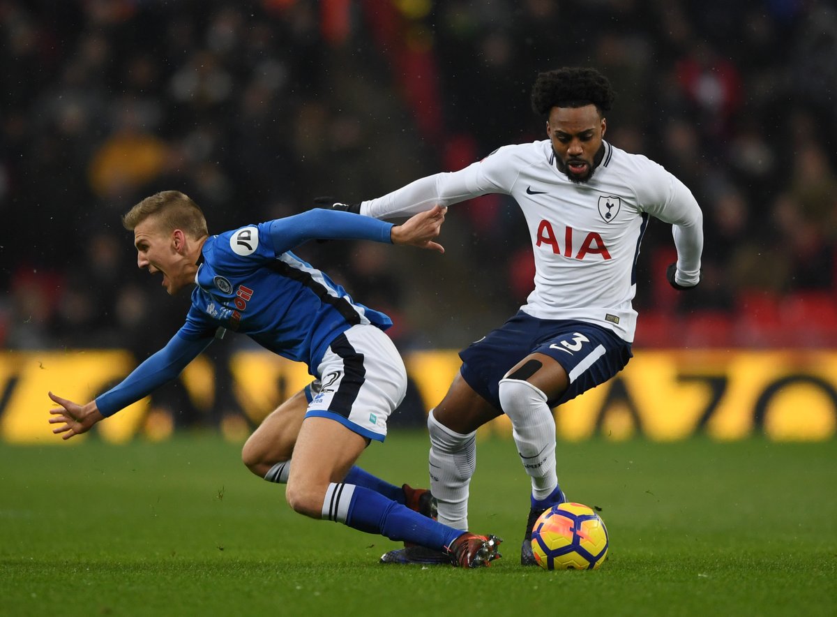 GIF：小将彼得斯最后时刻破门，热刺再下一城