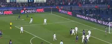 GIF：卡瓦尼破门，<a href=https://www.310bf.com/tags-%E5%B7%B4%E9%BB%8E-0.html target=_blank class=infotextkey>巴黎</a>圣日耳曼扳回一球