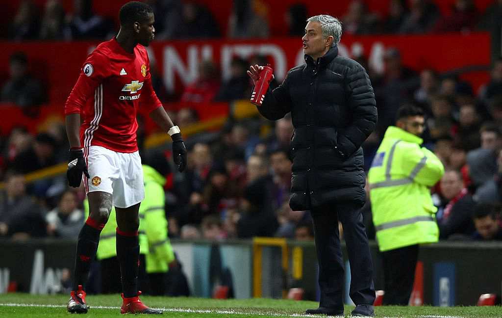 [视频]将帅其乐融融，博格巴赛后找到穆帅握手庆胜利