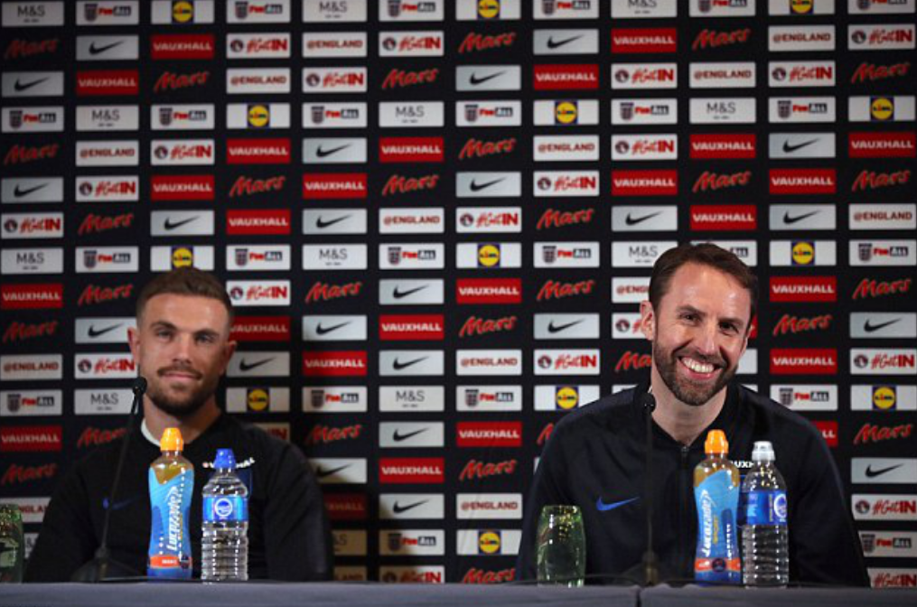 基翁专栏：比起三中卫，我更希望索斯盖特试试四后卫