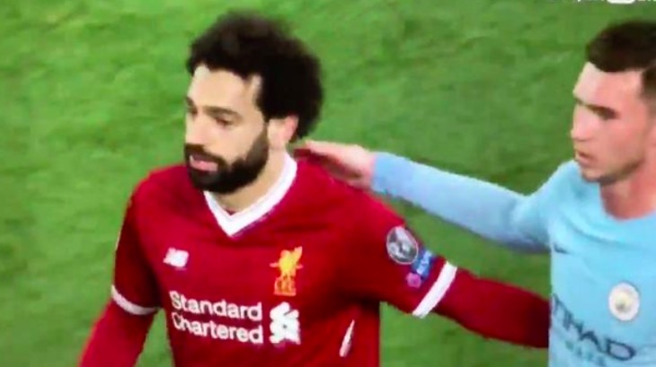 让你受苦了，萨拉赫半场结束时向拉波特道歉