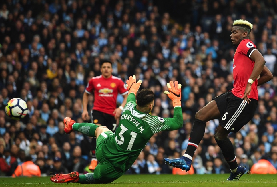 实力回应！博格巴成本赛季首位对阵曼城时梅开二度的球员