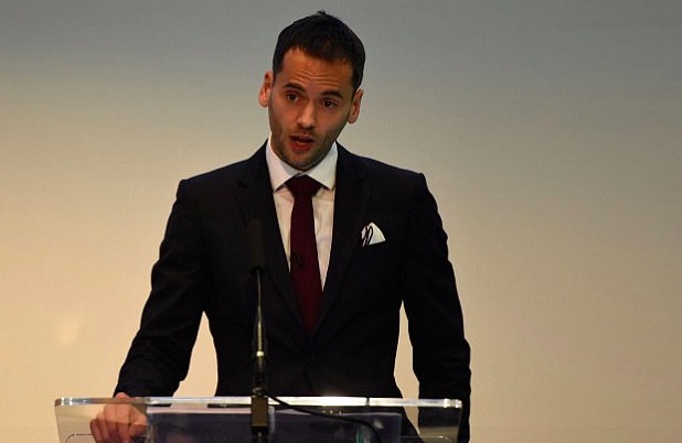 PFA主席调侃凯恩：高产到不用碰球就能进球