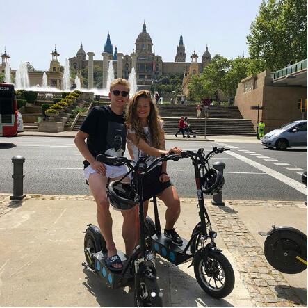 庆祝夺冠，曼城小将津琴科前往巴塞罗那度假