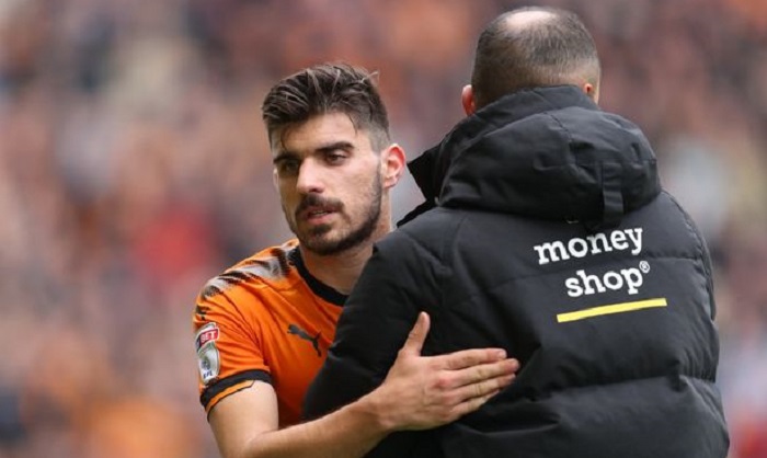 英媒：热刺主帅寻求补强，有意葡萄牙三星