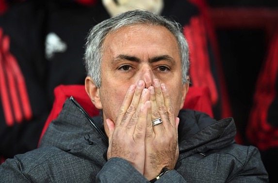 <a href=https://www.310bf.com/tags-%E9%98%BF%E6%A3%AE%E7%BA%B3-0.html target=_blank class=infotextkey>阿森纳</a>球迷士气大振，高唱：穆里尼奥，我们希望你留下