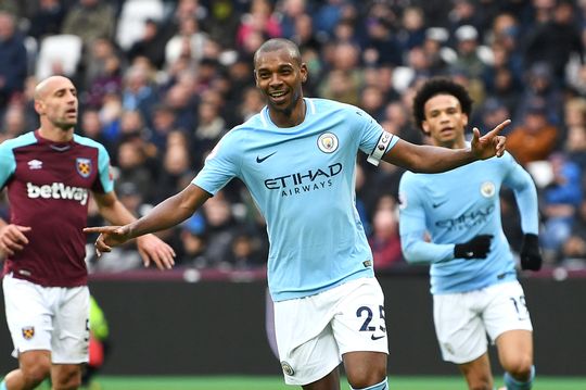 费尔南迪尼奥：未来一百年这支曼城会被不断提起