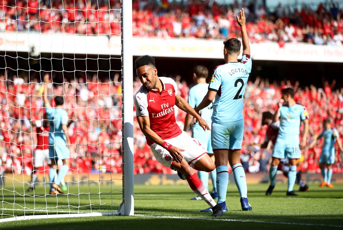 GIF：贝莱林边路传中，奥巴梅扬梅开二度