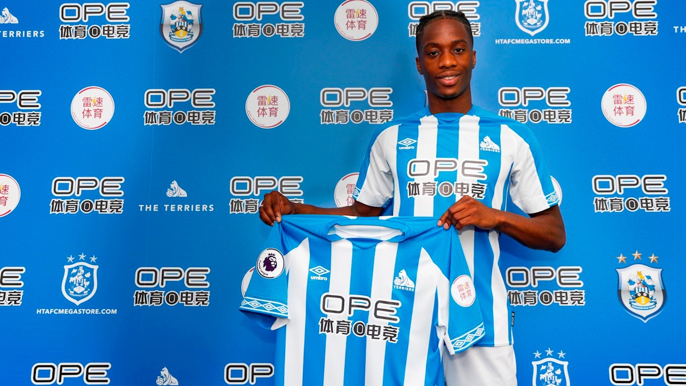 官方：哈德斯菲尔德签下荷兰后卫孔戈洛，身价创俱乐部记录