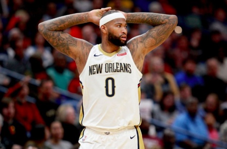 [流言板]鹈鹕在赛季结束前以2年4000万报价考辛斯遭拒