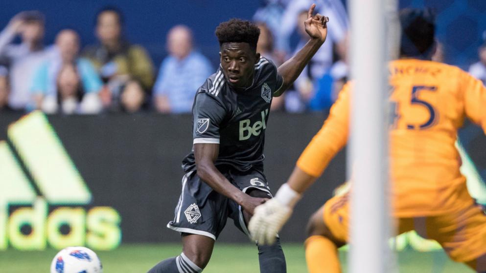 德媒:拜仁与温哥华就戴维斯转会仍存在分歧