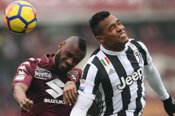 都灵体育报：<a href=https://www.310bf.com/tags-C%E7%BD%97-0.html target=_blank class=infotextkey>C罗</a>加盟让桑德罗改变主意，现已决心留队