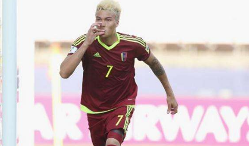 佩尼亚兰达晒沃特福德球衣，终有望踢上<a href=https://www.310bf.com/tags-%E8%8B%B1%E8%B6%85-0.html target=_blank class=infotextkey>英超</a>