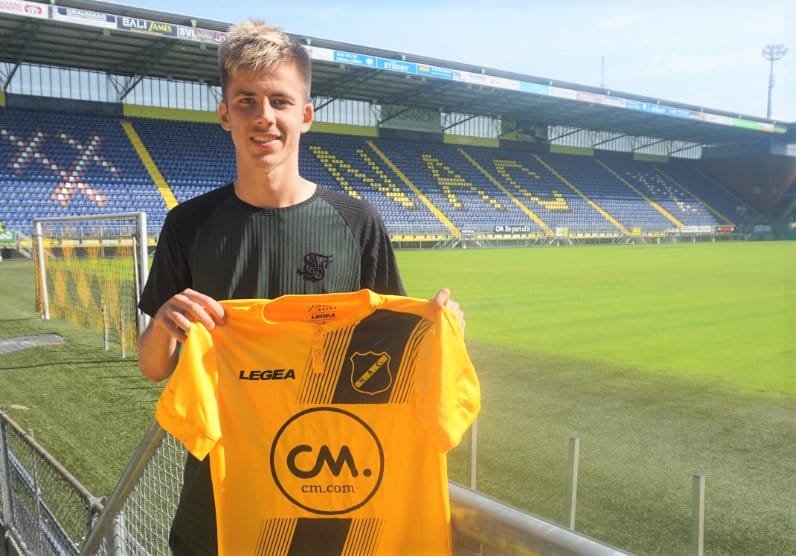 官方：荷甲球队布雷达租借曼城小将伊利奇