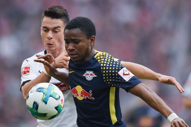 镜报：埃弗顿为队内本土新星卢克曼标价3000万镑