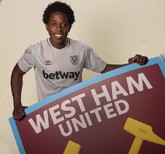 爆发型买人？西汉姆联今夏签下佩工和十笔引援，破球队记录