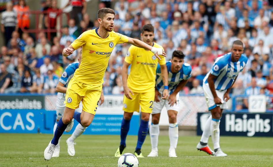 GIF：阿隆索造点，若日尼奥轻松点射命中