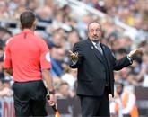 贝尼特斯：我们配得上一场平局，球迷们始终相信着我们