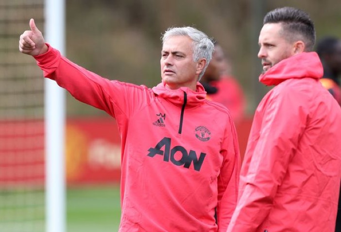 曼城纪录片制作方回应穆帅：谢谢您的观看！