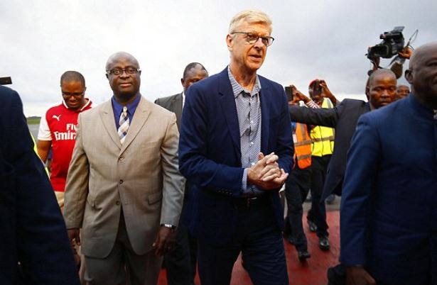 温格抵达利比里亚，将在周五参加授勋仪式