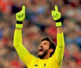 GIF：化解险情！阿利松奉献精彩扑救