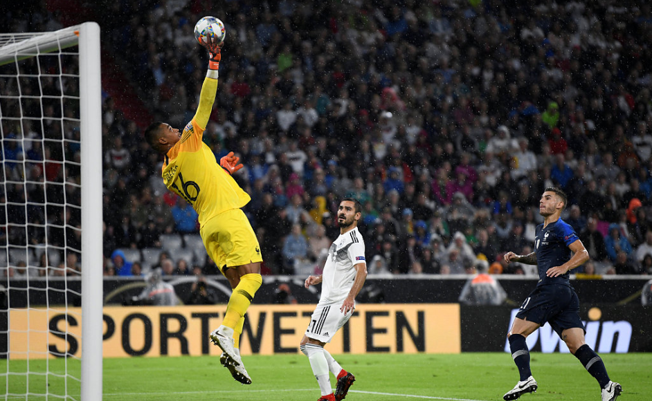 吉鲁：我对阿雷奥拉的表现不惊讶，他这些年一直是<a href=https://www.310bf.com/tags-%E5%B7%B4%E9%BB%8E-0.html target=_blank class=infotextkey>巴黎</a>头号门将